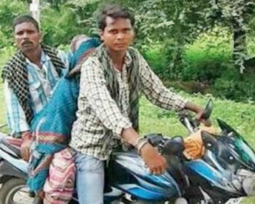 MP Man Denied The Ambulance Facility, Forced To Carry Mother's Dead Body On His Motorcycle