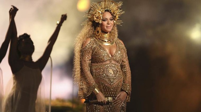 Grammys 2017: Pregnant Beyonce Pays Homage To Motherhood