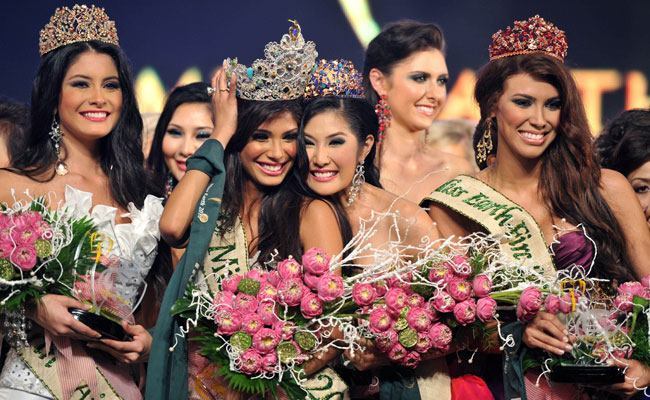 Nicole Faria: Miss Earth 2011