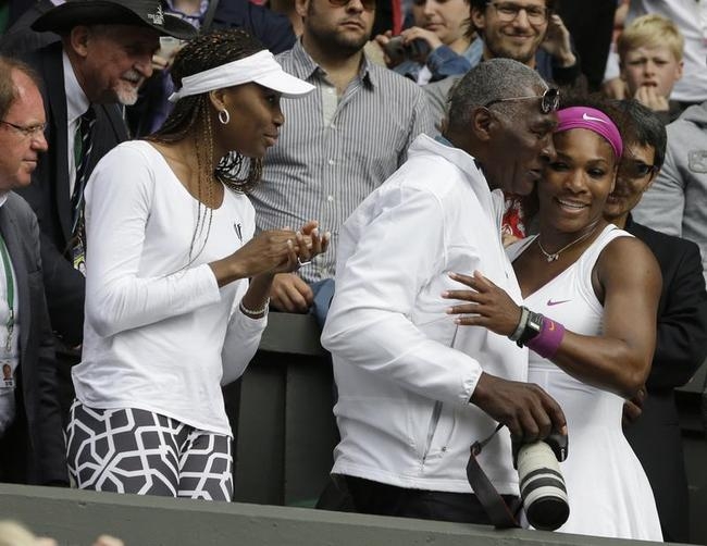 PICS The Queen of Wimbledon