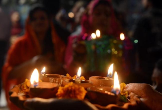 PICS: Diwali Lights Up India & Pakistan