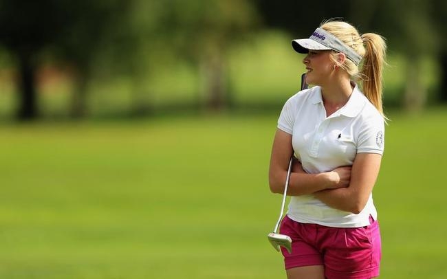 PICS: Sizzling Golf Babe Brittany Burton