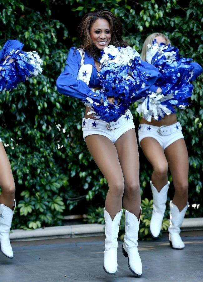 PICS: Sexy Dallas Cowboy Cheerleaders
