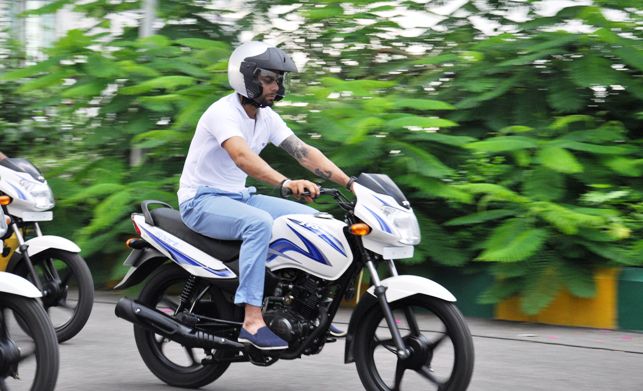 PICS: Biker Virat Kohli in Lucknow - Indiatimes.com