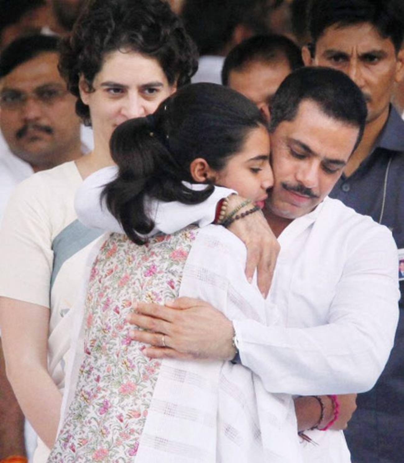 Rajiv Anniv Robert Priyanka Pay Tribute See more of miraya vadra f c on facebook. rajiv anniv robert priyanka pay tribute