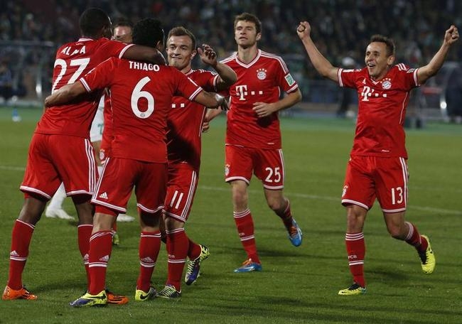 Thiago scores for Bayern Munich Thiago scores for Bayern Munich
