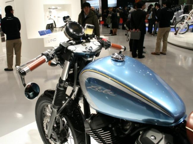 yamaha bolt stunt bike