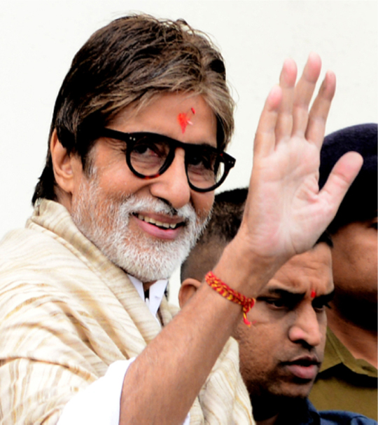 PHOTOS: Big B Shoots for 'Satyagraha'