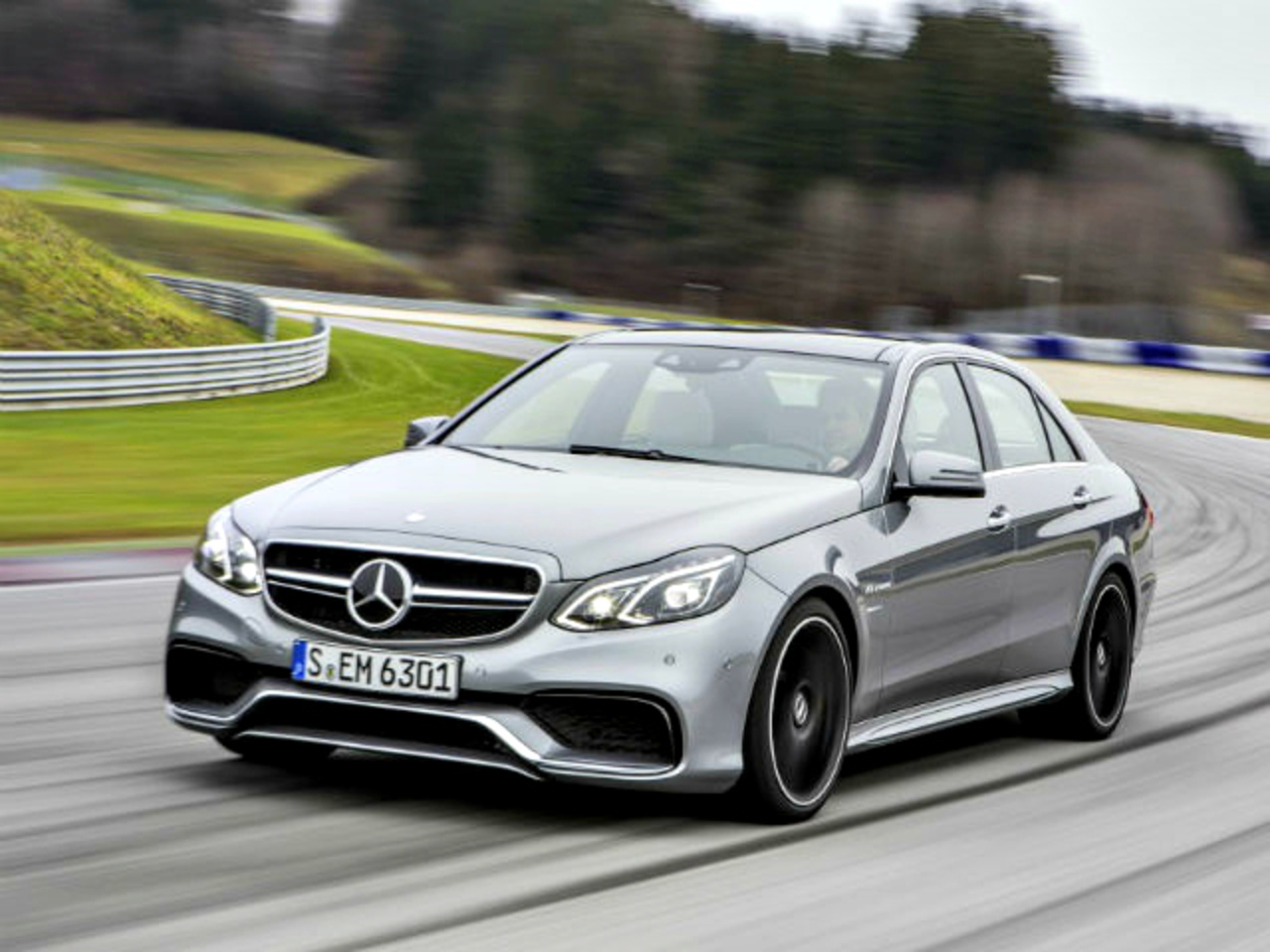 13 Mercedes Benz E63 Amg