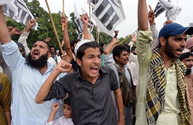 Protests Against Kashmir Killings: PICS