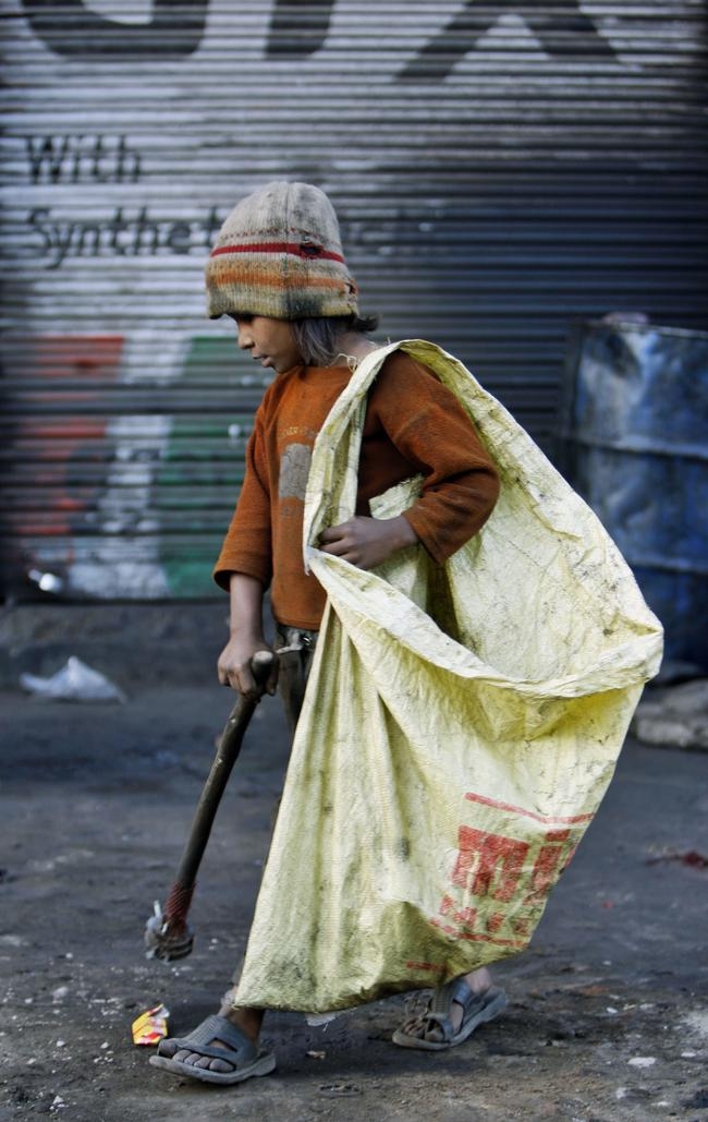 Rag Pickers A Lost Childhood in PICS