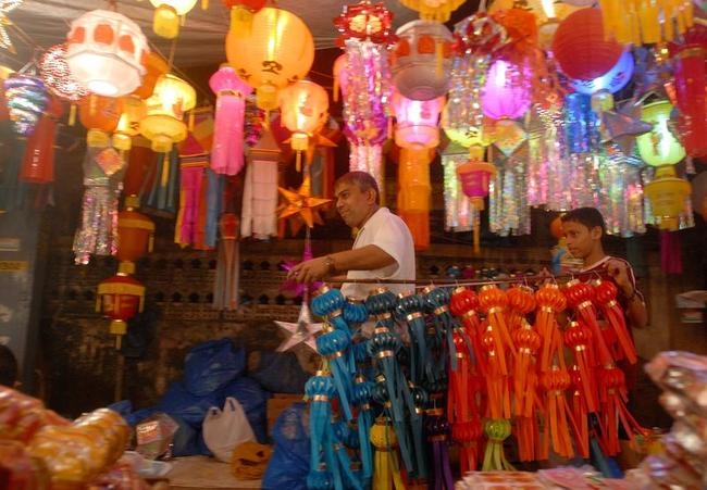 Lanterns To Light Up Your Diwali