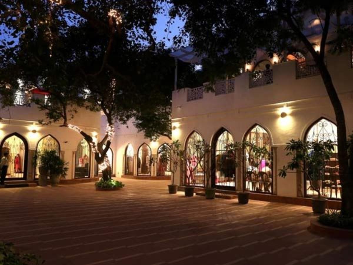 Pics Manish Malhotra S Delhi Store Manish malhotra is considered by some to be india's leading and most successful fashion designer. pics manish malhotra s delhi store