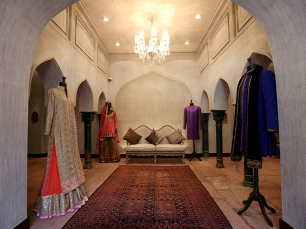 Pics Manish Malhotra S Delhi Store Manish malhotra label has become much more than a destination for timeless indian couture. pics manish malhotra s delhi store