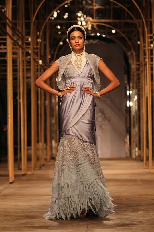 Tarun Tahiliani s Couture Collection - Indiatimes.com