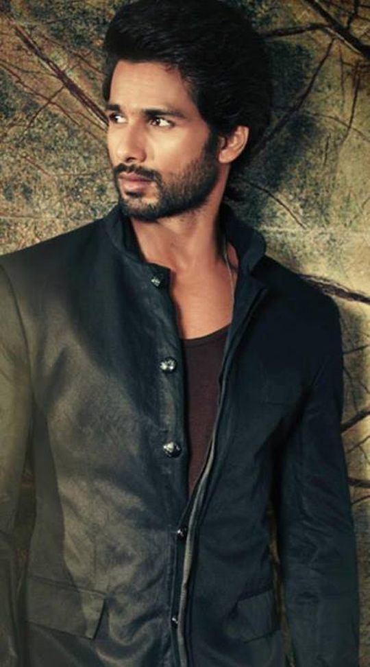 Shahid Kapoor Shoots For Hello India 