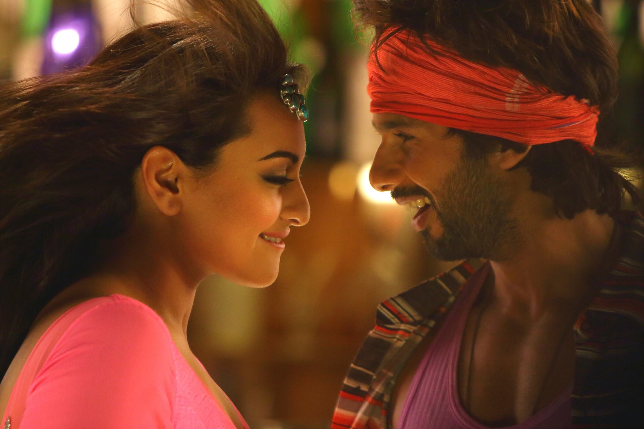 R Rajkumar Shahid Sonakshi S Tapori Dance