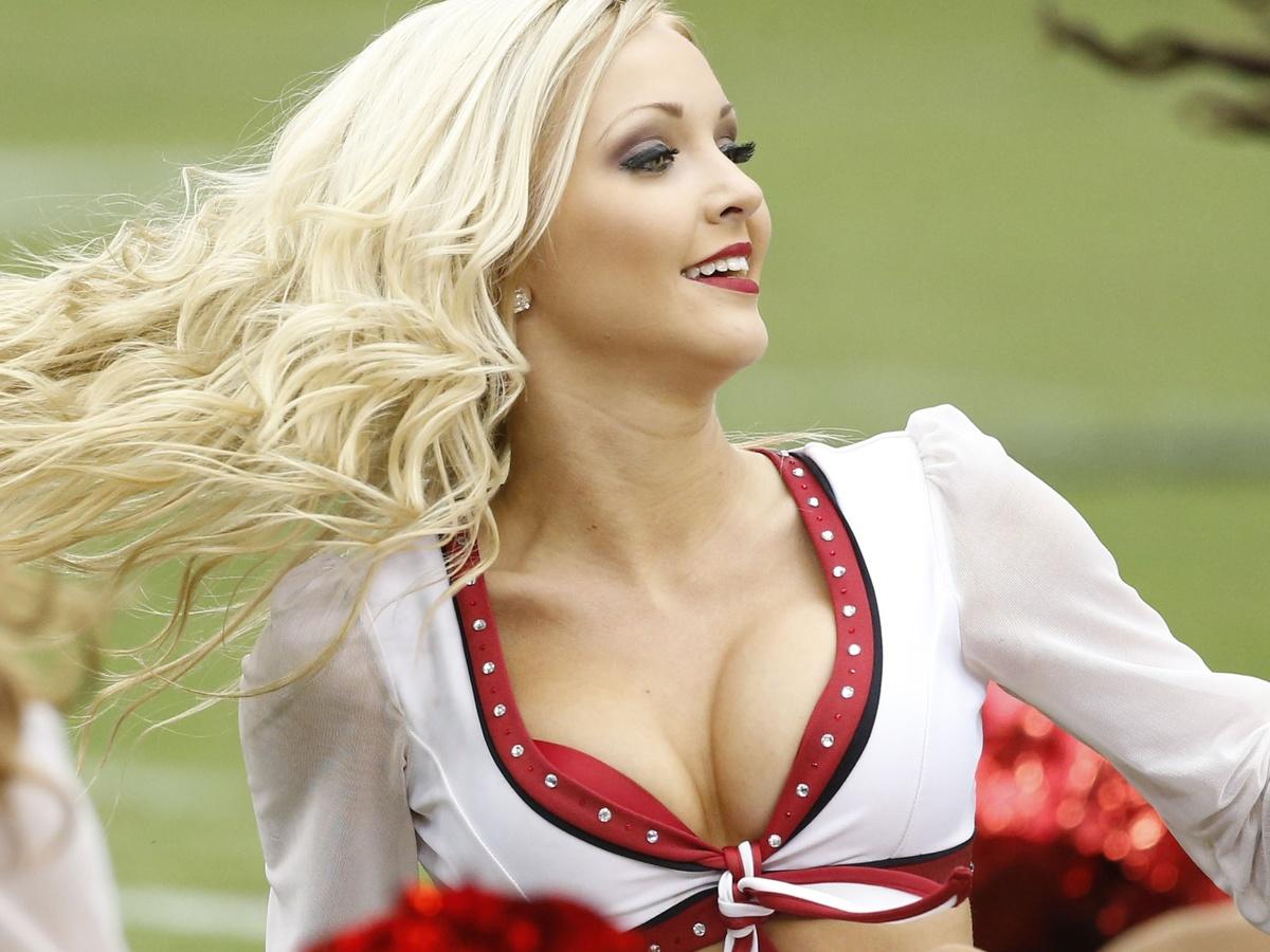 Cardinals cheerleader