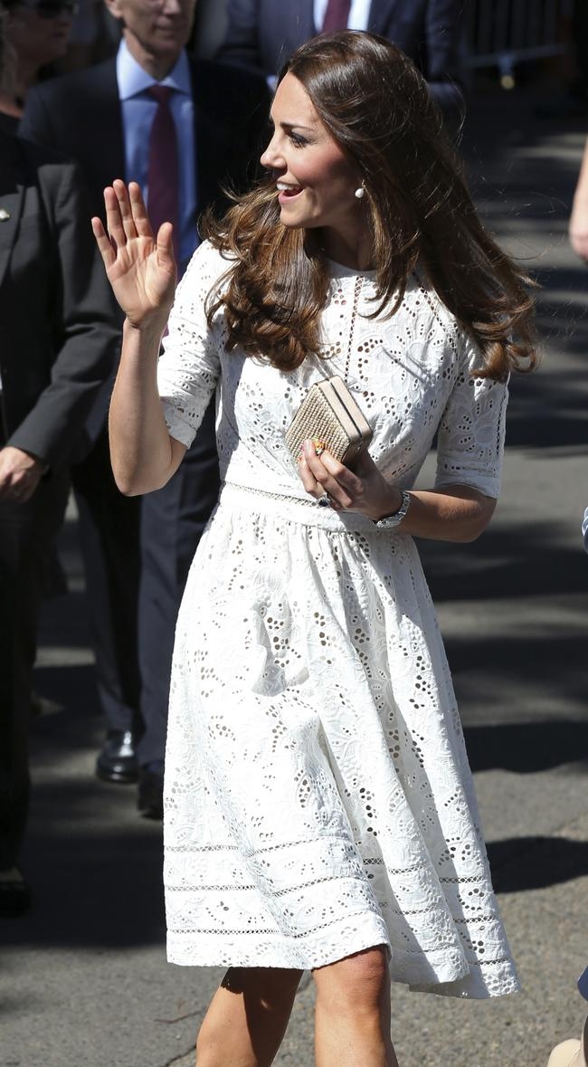 The Royals Have a Sunny Time in Oz: PICS