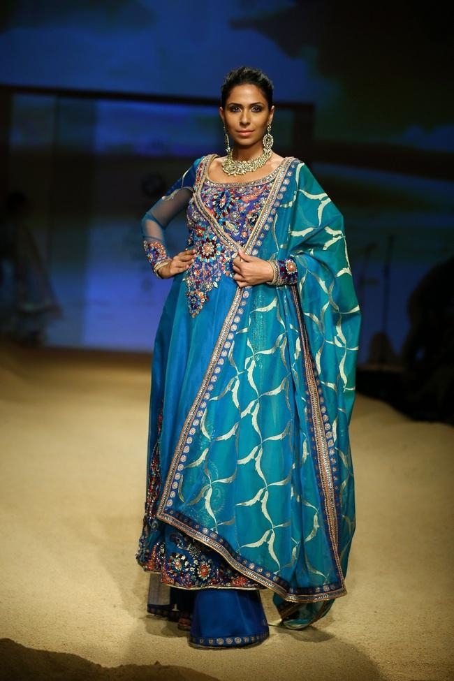 bridal fashion designers in india