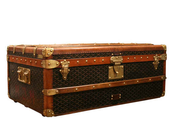 4 Luxury Trunk Makers Will Build the Bespoke Luggage of Your Dreams – Robb  Report