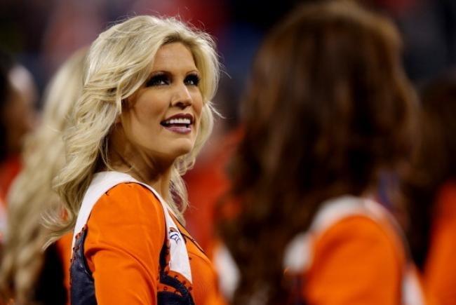 The Hottest Cheerleaders of Super Bowl XLVIII