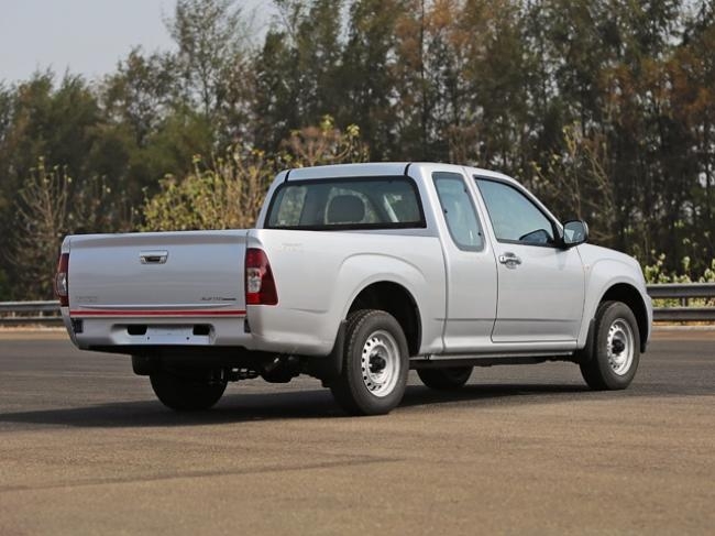 Isuzu D-Max Space Cab: Gallery