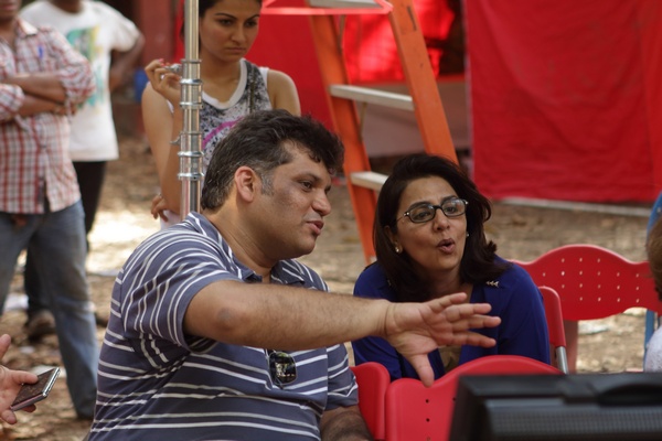 Kapoor Khandaan Bonds On Armaan's Set