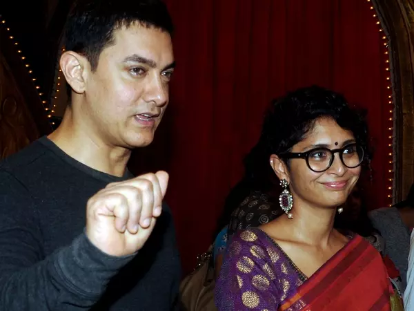 Aamir Khan and Kiran Rao at Star Parivaar Awards 2014
