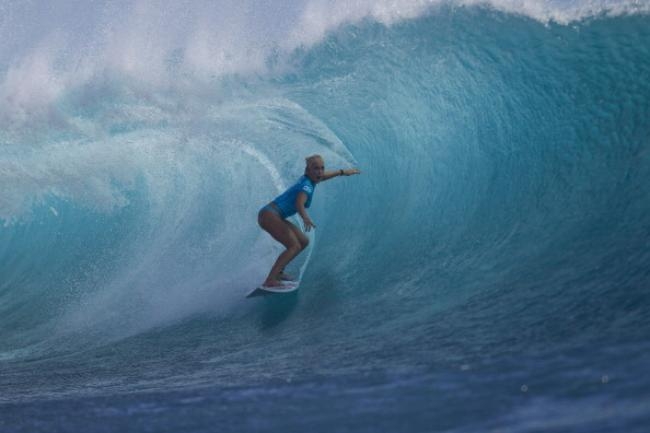 PICS: Sexy Surfers At Fiji Pro Surfing