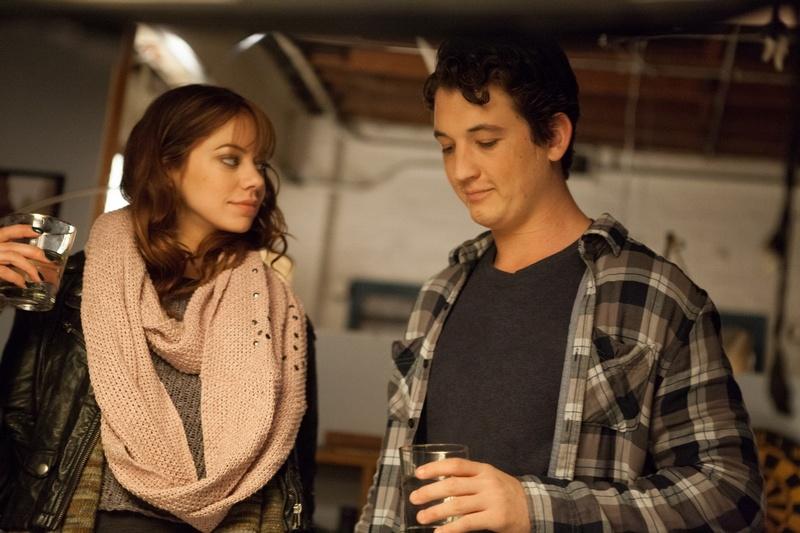 Two Night Stand' Review: Miles Teller, Analeigh Tipton Star in a