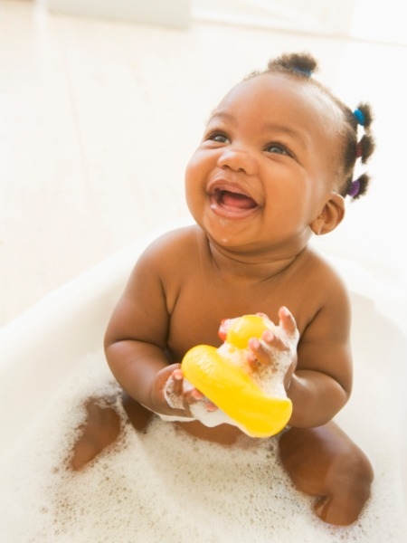 How To Bathe 3 Month Baby : Baby S First Bath How To Bathe A Newborn Parents - Wash your baby gently and thoroughly.