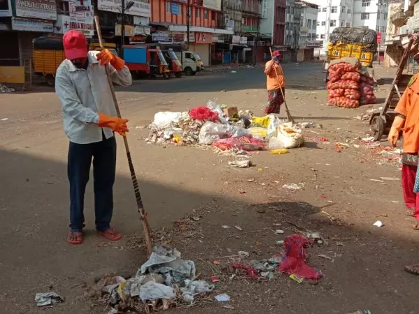 Sanitary Workers Are Risking Their Safety To Clean The Country