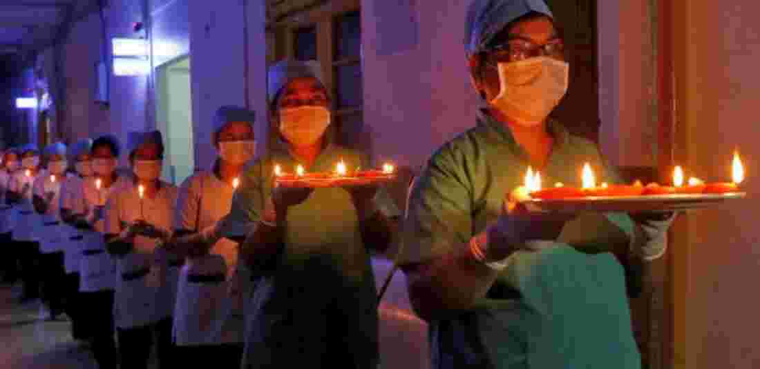 9pm, 9 Minutes: Poor To Rich People Unite And Lighting Candles, Lamps For Support India In Pandemic