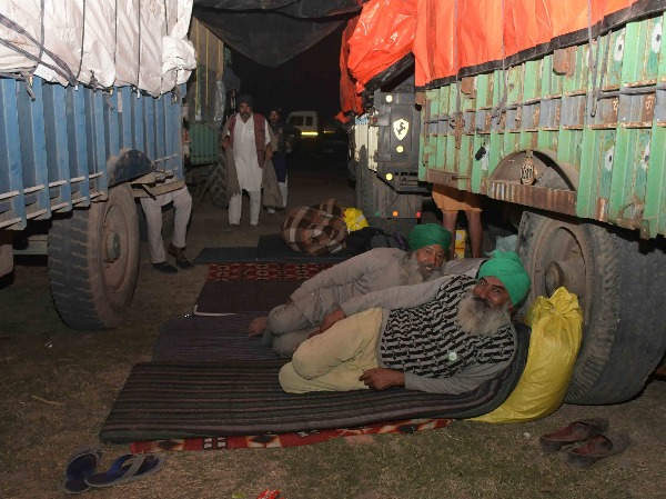 How Farmers Are Spending Nights On Delhi Roads