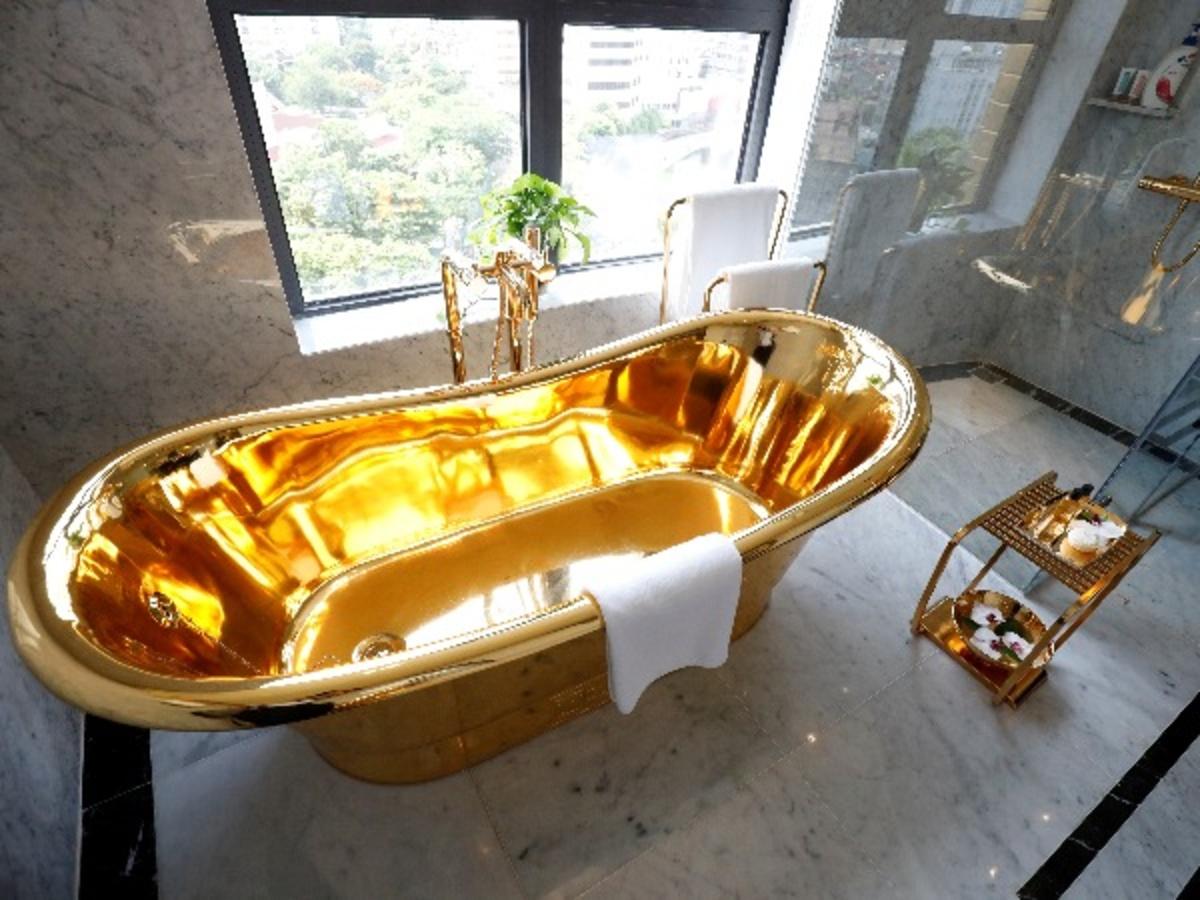 World's First Gold-Plated Hotel