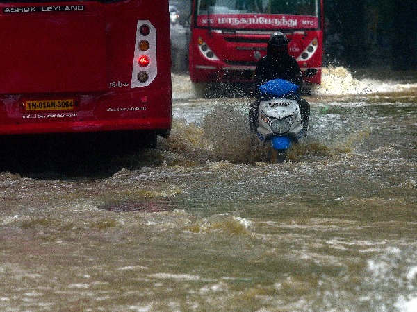 Incoming: Thousands Evacuated In Chennai Ahead Of Cyclone Nivar's Landfall