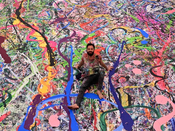 world-s-biggest-canvas-painting-by-sacha-jafri