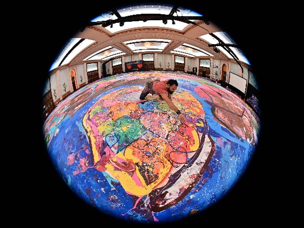 World s Biggest Canvas Painting By Sacha Jafri world-s-biggest-canvas-painting-by-sacha-jafri