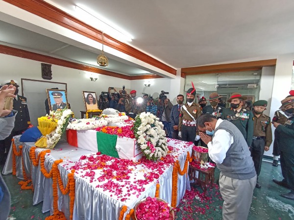 Thousands Bid Tearful Adieu To General Bipin Rawat, The Brave Officer ...