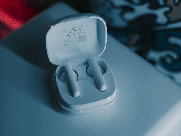 This Startup's Earbuds Are Able To Predict Seizures And Assess Sleep Quality