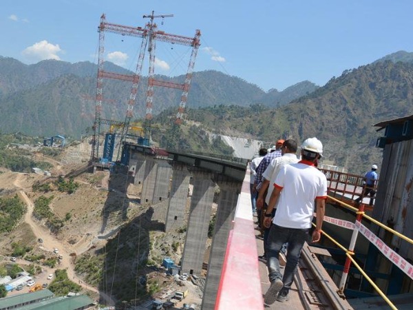 World's Highest Rail Bridge - Chenab Rail Bridge Is Almost Ready