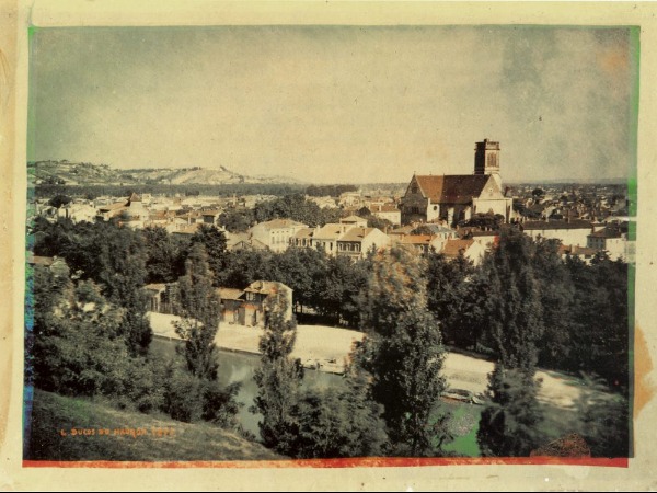 first coloured photo