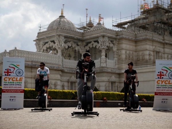 People ride cycle to raised fund for india at Shri Swaminarayan Mandir