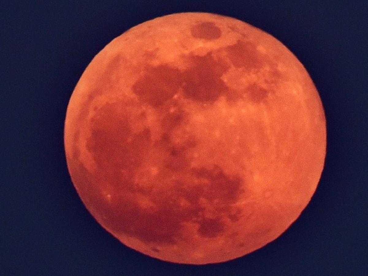 Lunar Eclipse 21 Epic Images Of Rare Super Blood Moon That Dazzled The World Lunar Eclipse 21 Epic Images Of Rare Super Blood Moon That Dazzled The World