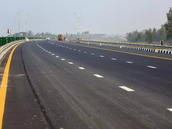 Purvanchal Expressway photos