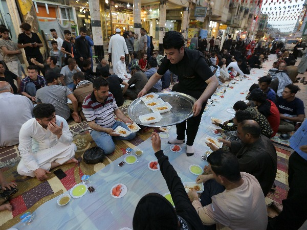 In Pictures: Muslims Around The World Mark The Holy Month Of Ramadan ...