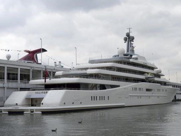 This UAE billionaire sheiks' $450 million megayacht is so