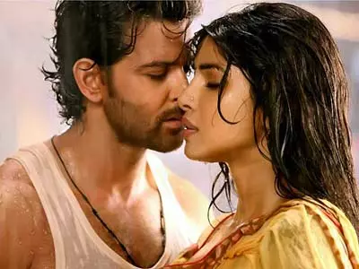 Hrithik Roshan Denies The On-Screen Kiss With Priyanka