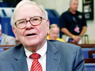 Warren Buffett diagnosed with prostate cancer